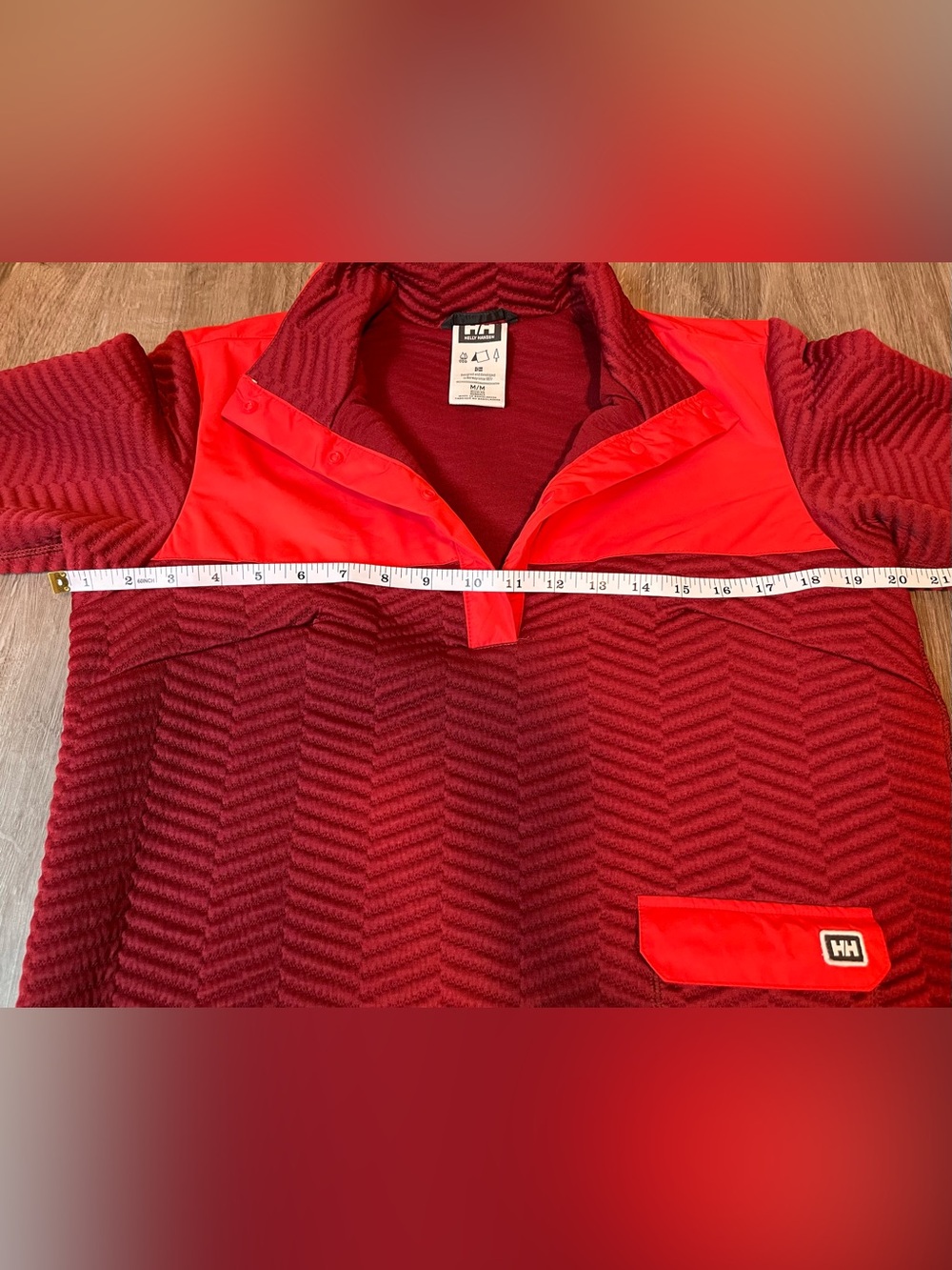 Helly Hansen Red Quilted Chevron Snap Pullover - Picture 8 of 10